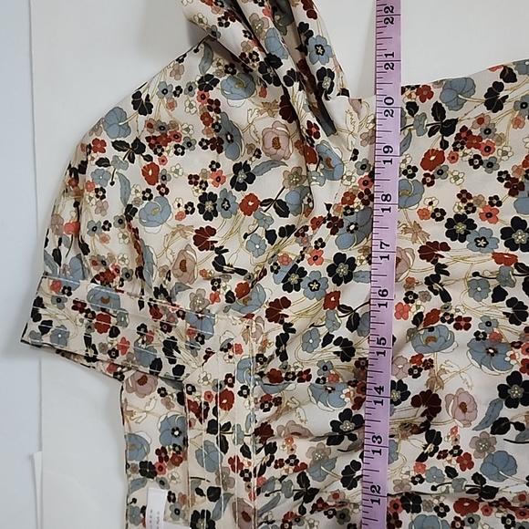 Lauren Conrad Long Sleeves Floral Blouse / Size M - Picture 7 of 13